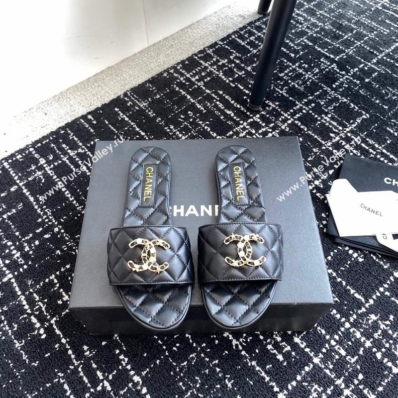 Chanel Lambskin Flat Slides Sandal with Chain Pearl CC Black 2024 072204 (KL-240722020)