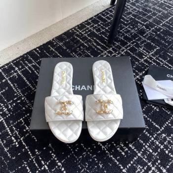 Chanel Lambskin Flat Slides Sandal with Chain Pearl CC White 2024 072204 (KL-240722021)