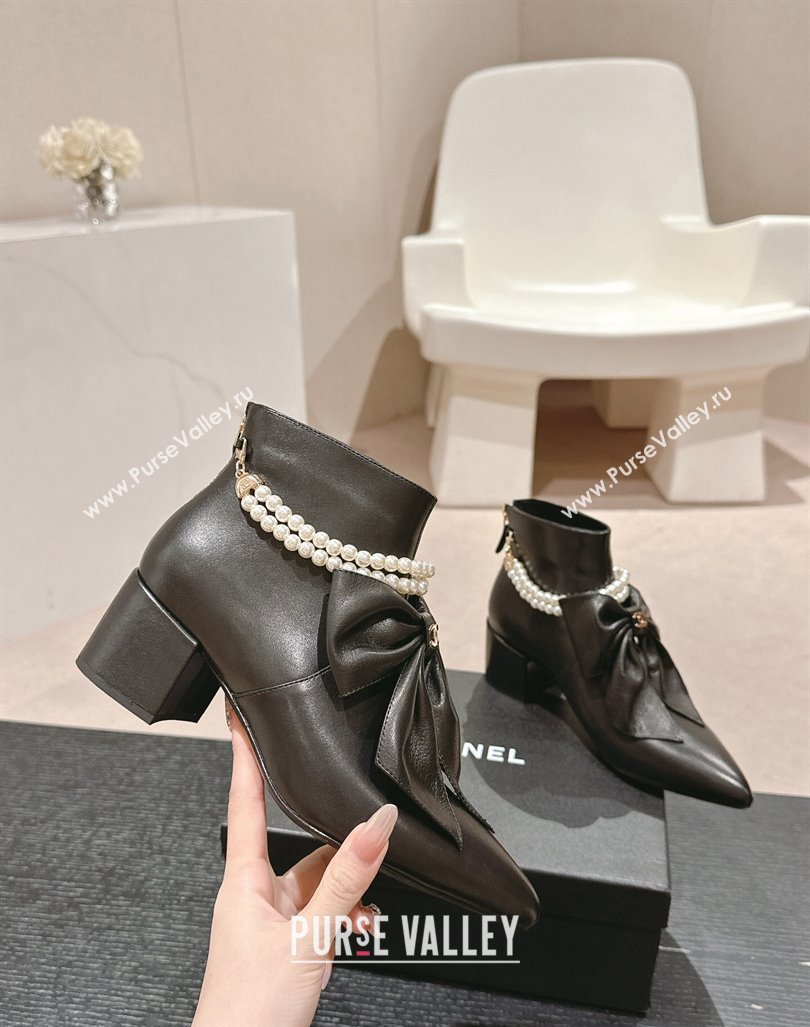 Chanel Calfskin Heel Ankle Boots 5.5cm with Maxi-Bow and Pearls Black 2024 072206 (MD-240722046)