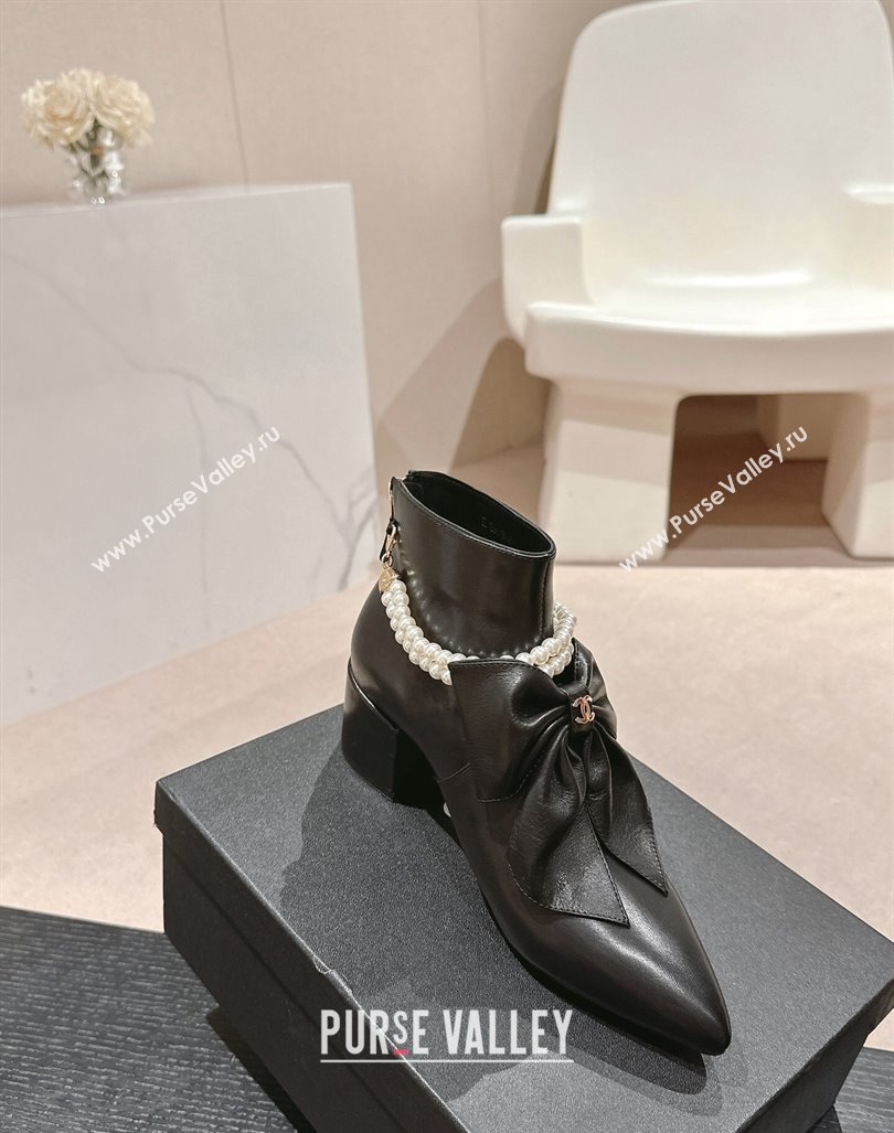 Chanel Calfskin Heel Ankle Boots 5.5cm with Maxi-Bow and Pearls Black 2024 072206 (MD-240722046)