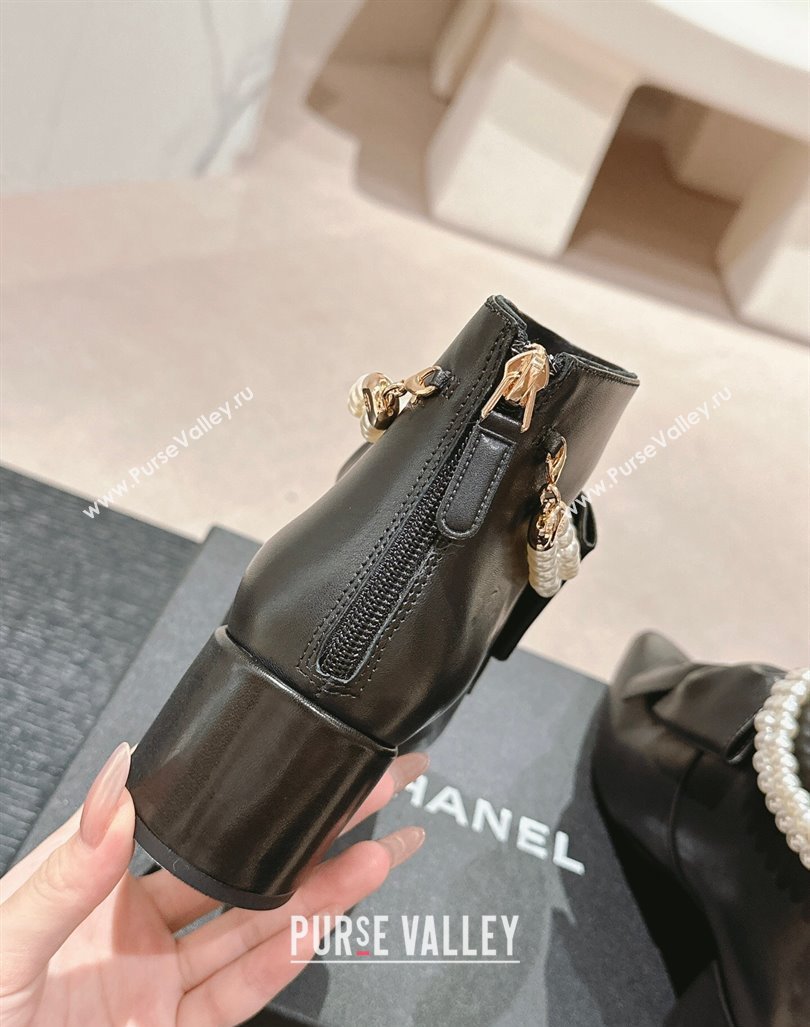 Chanel Calfskin Heel Ankle Boots 5.5cm with Maxi-Bow and Pearls Black 2024 072206 (MD-240722046)