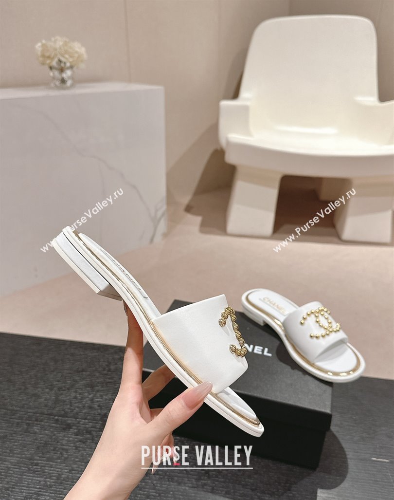Chanel Calfskin Flat Slides Sandal with Stud CC White 2024 072207 (MD-240722047)