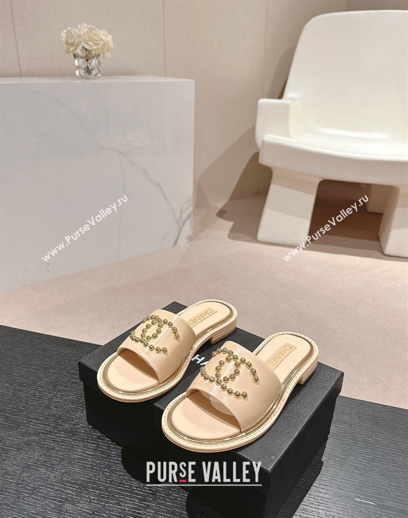 Chanel Calfskin Flat Slides Sandal with Stud CC Beige 2024 072207 (MD-240722048)