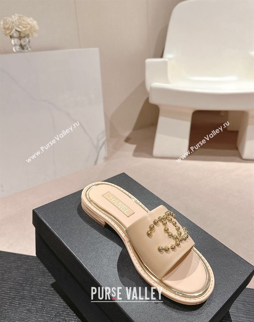 Chanel Calfskin Flat Slides Sandal with Stud CC Beige 2024 072207 (MD-240722048)