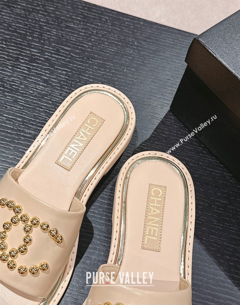 Chanel Calfskin Flat Slides Sandal with Stud CC Beige 2024 072207 (MD-240722048)