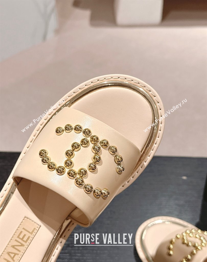 Chanel Calfskin Flat Slides Sandal with Stud CC Beige 2024 072207 (MD-240722048)