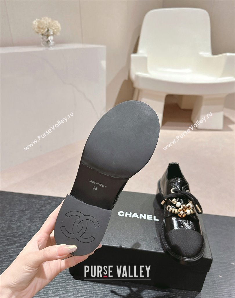 Chanel Patent Crinkled Calfskin lace-up Pumps 5cm with Charm Black 2024 G45856 (MD-240722061)