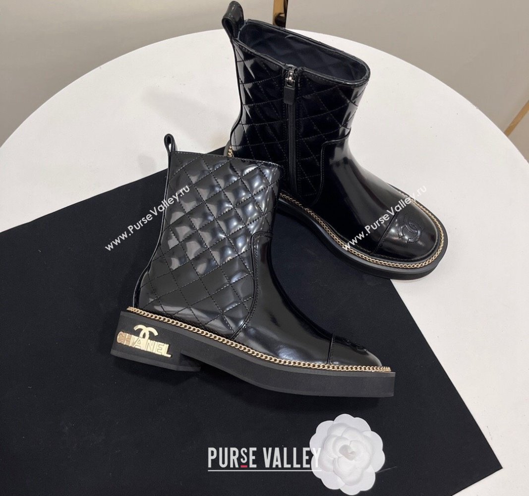 Chanel Shiny Quilted Calfskin Ankle Boots with Chain and Logo Black 2024 072201 (KL-240722005)