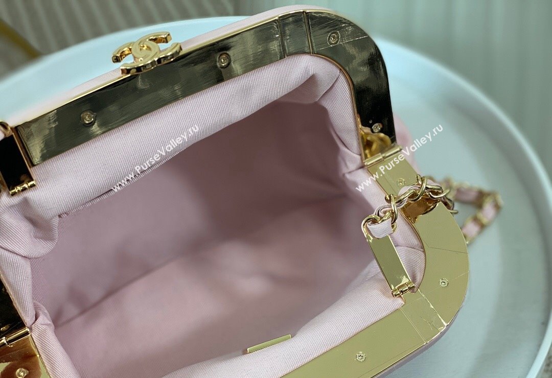 Chanel Lambskin Clutch with Chain AS4717 Light Pink 2024 (SM-240808002)