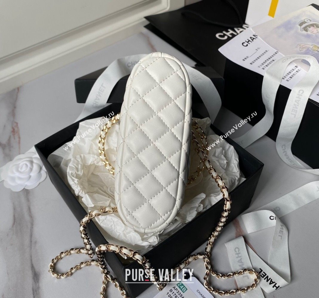 Chanel Shiny Lambskin Clutch with Chain and Top Handle White 2024 AP3354 (yezi-240808013)