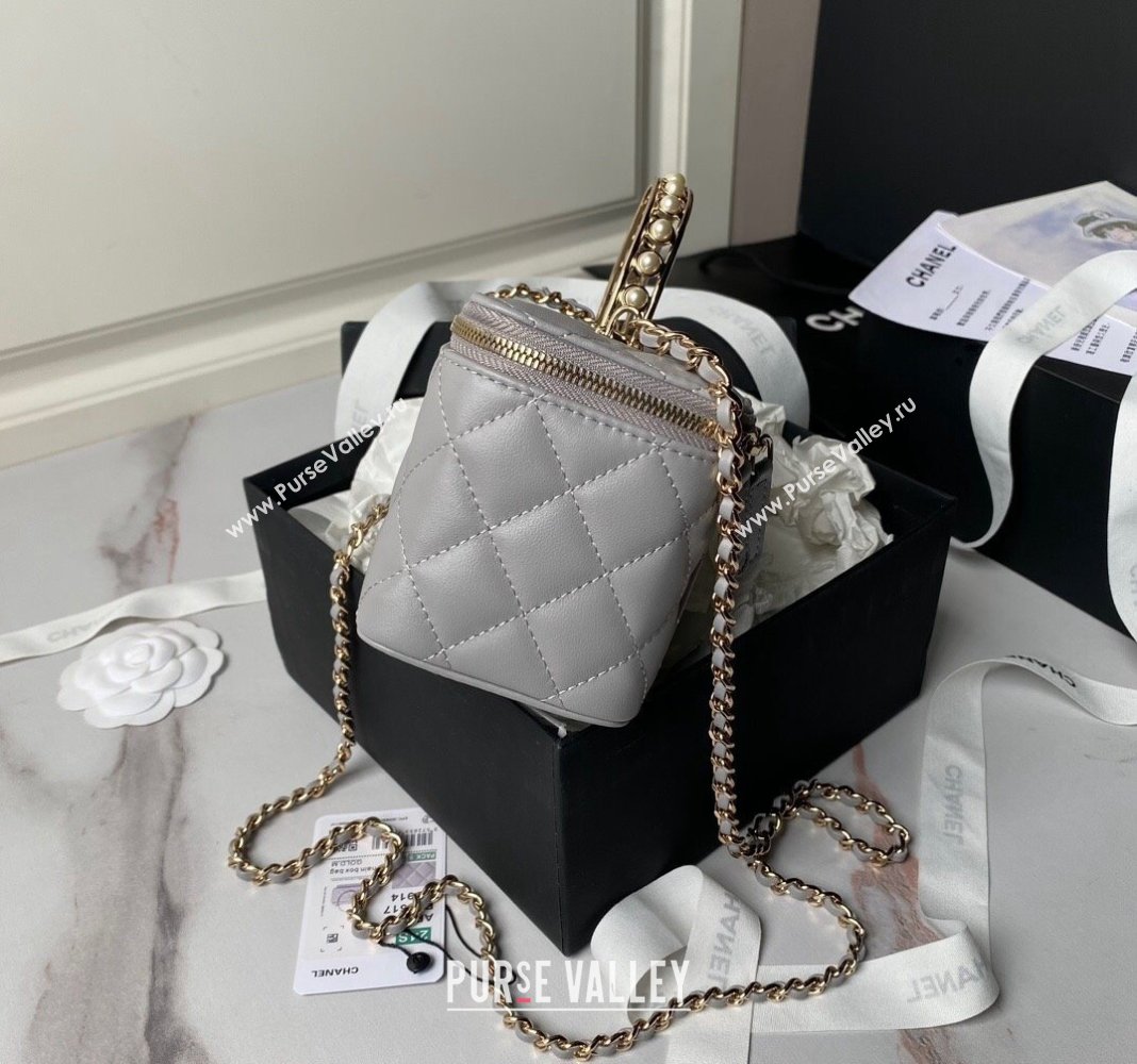 Chanel Lambskin Clutch with Chain and Pearls Top handle AP3956 Grey 2024 (yezi-240808042)