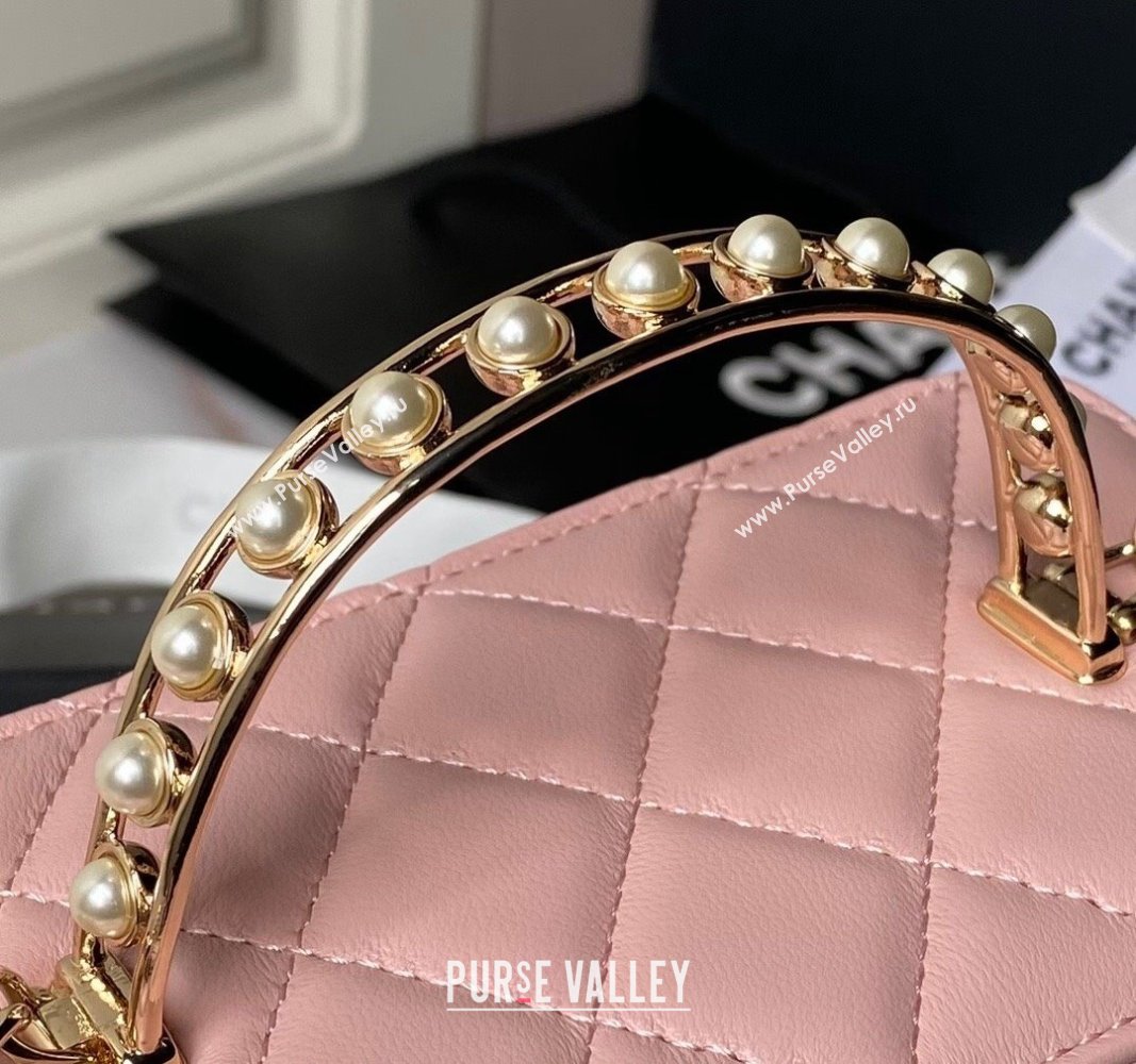 Chanel Lambskin Clutch with Chain and Pearls Top handle AP3956 Light Pink 2024 (yezi-240808043)