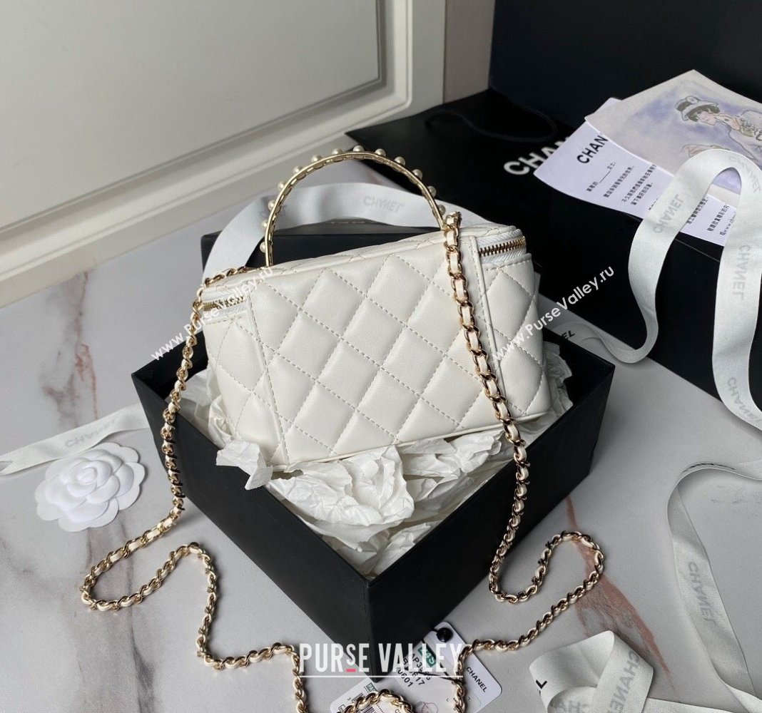 Chanel Lambskin Clutch with Chain and Pearls Top handle AP3956 White 2024 (yezi-240808045)