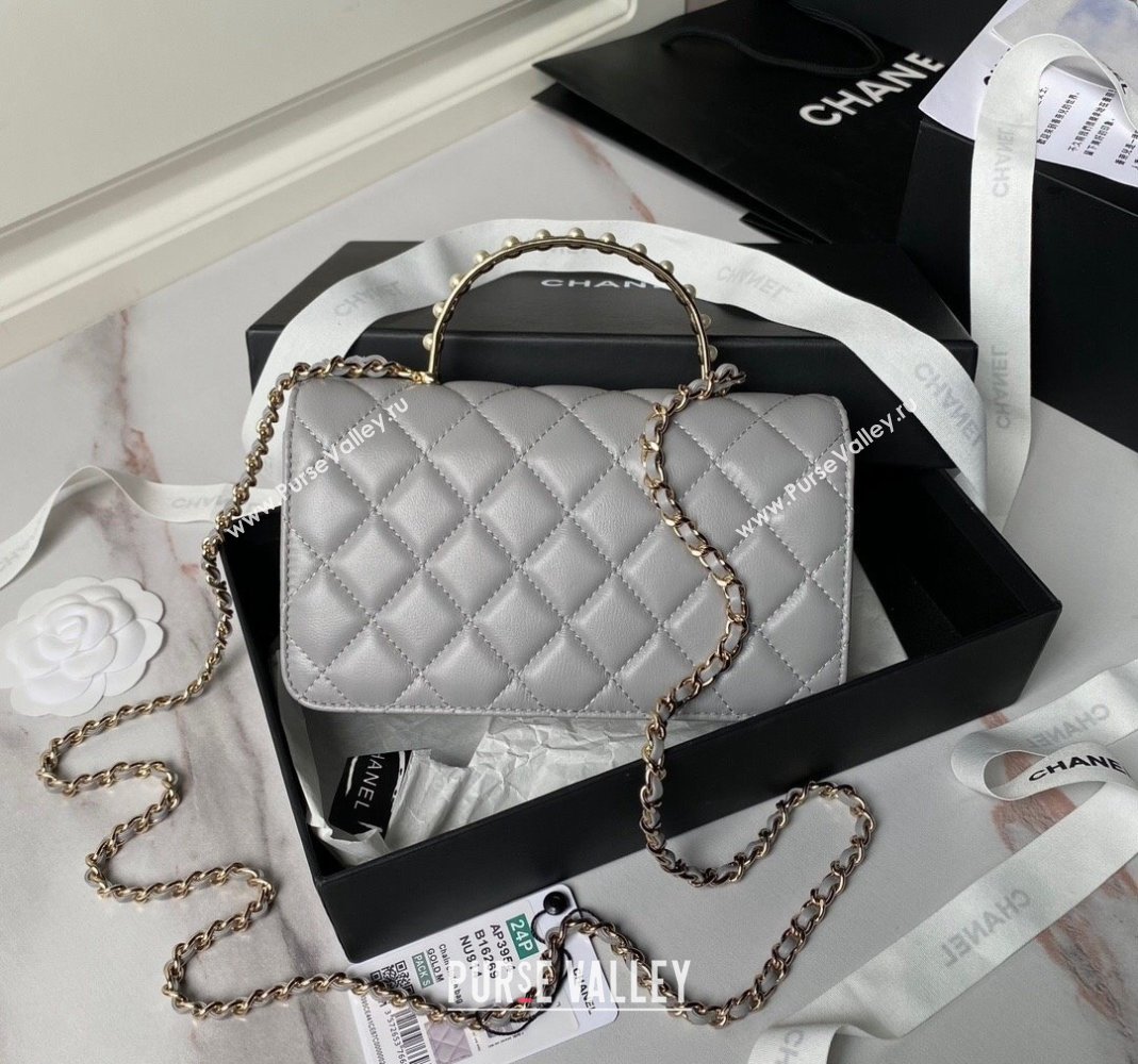 Chanel Lambskin Clutch with Chain and Pearls Top handle AP3954 Grey 2024 (yezi-240808047)