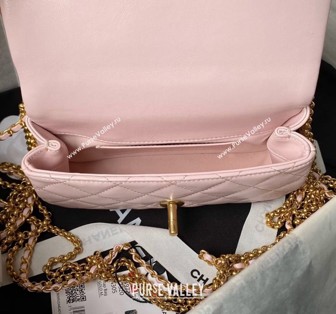 Chanel Shiny Lambskin Mini Bag with Chain Light Pink 2024 AS4972 (yezi-240808052)