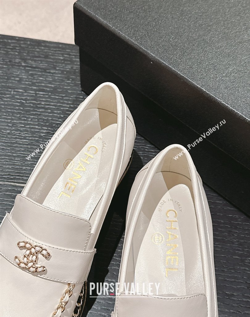 Chanel Calfskin Loafers with Chain White 2024 081614 (MD-240816115)