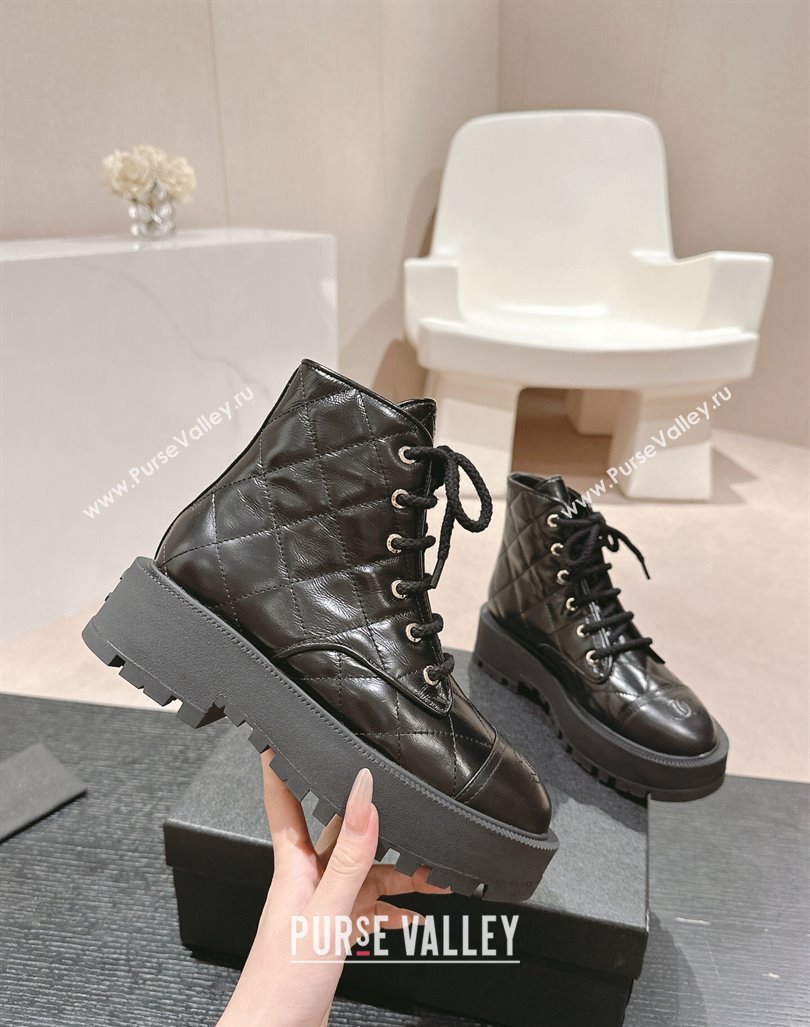 Chanel Quilted Calfskin Platform Lace up Ankle Boots Black 2024 CH081632 (MD-240816132)