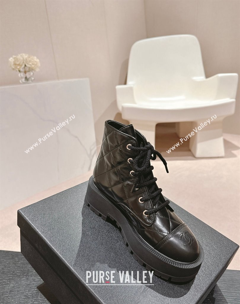 Chanel Quilted Calfskin Platform Lace up Ankle Boots Black 2024 CH081632 (MD-240816132)