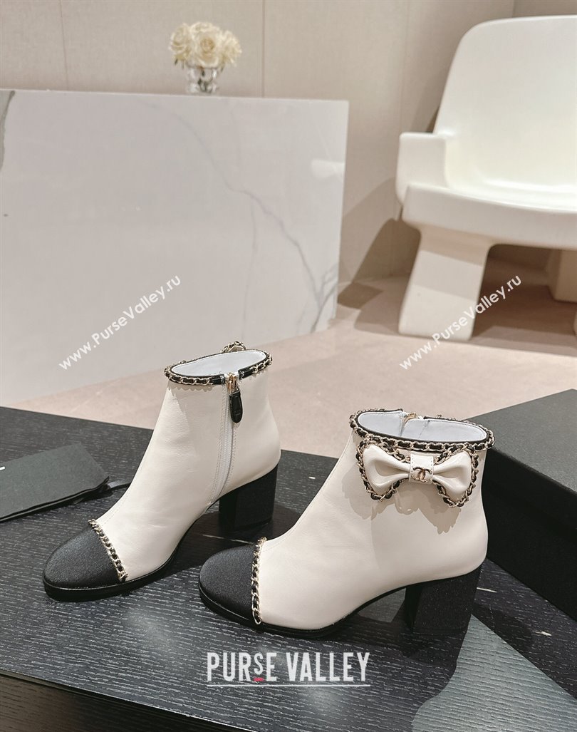 Chanel Calfskin Heel Ankle Boots with Chain and Bow White 2024 081684 (MD-240816085)