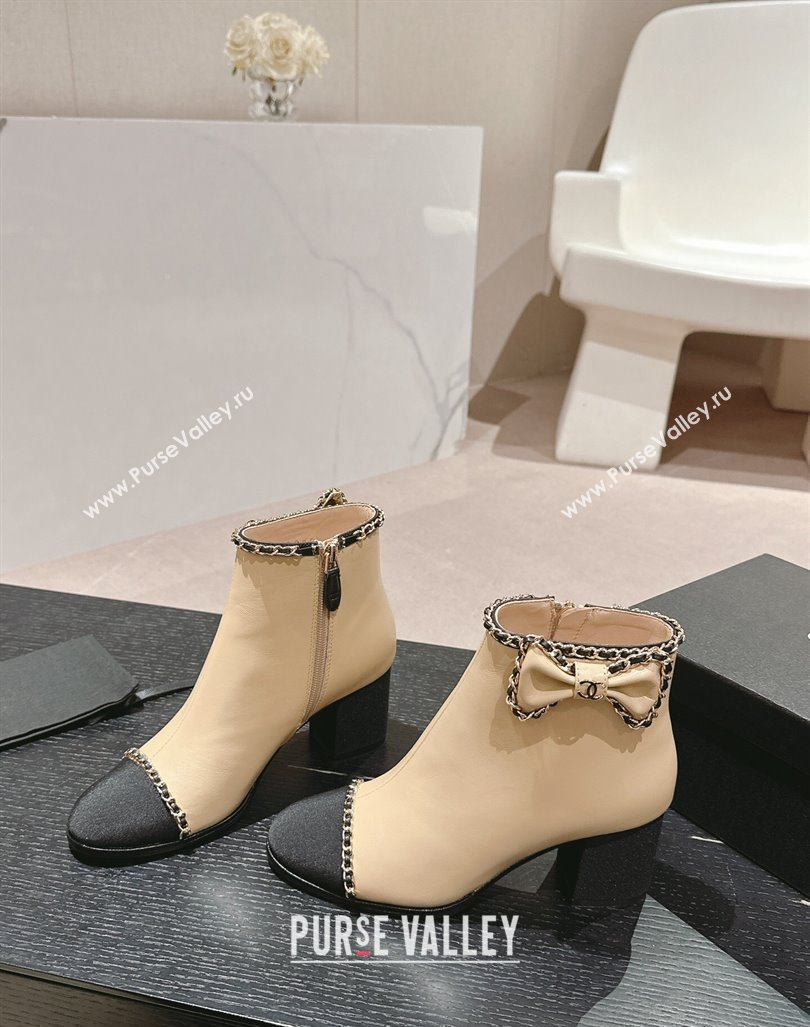 Chanel Calfskin Heel Ankle Boots with Chain and Bow Beige 2024 081684 (MD-240816086)