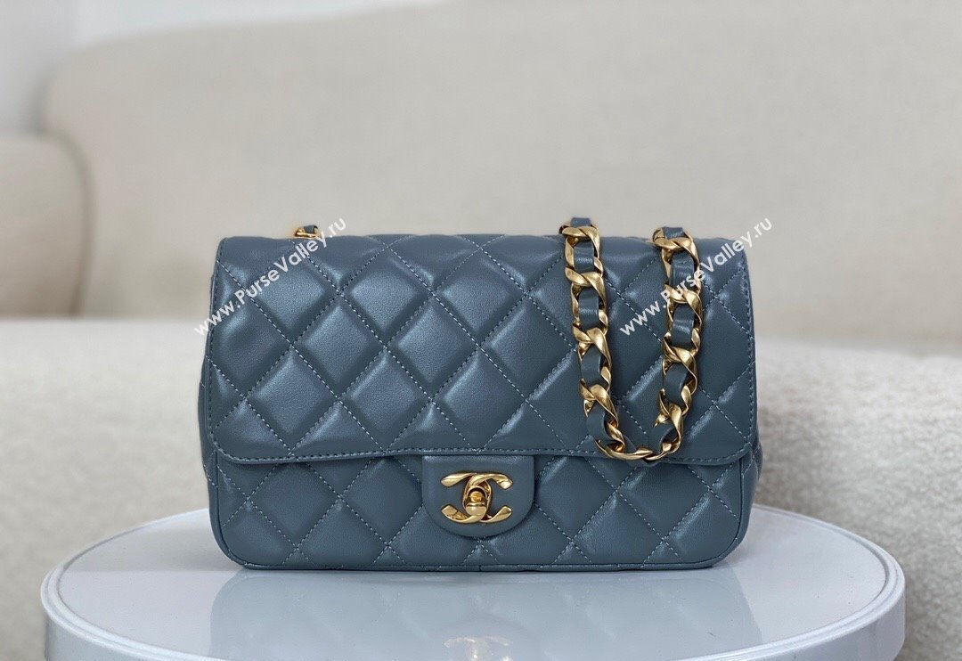 Chanel Shiny Lambskin Flap bag with Thick Chain Grey 2024 AS6300 (SM-240829069)