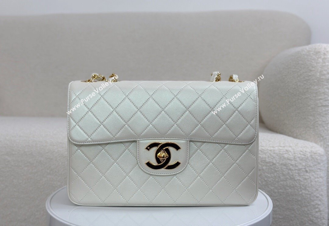 Chanel Vintage Grained Calfskin Flap bag Pearly White 2024 A088 (SM-240829078)