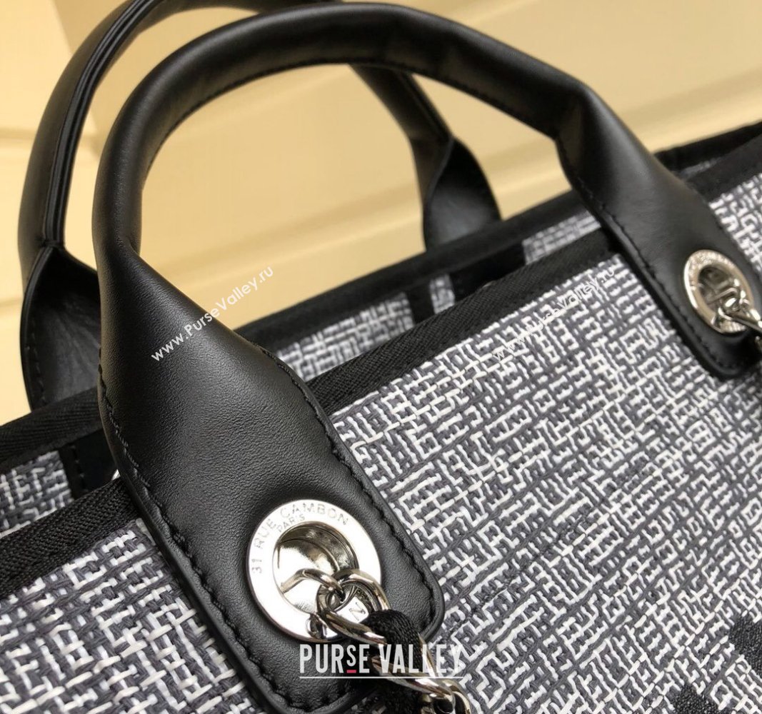 Chanel Deauville Mixed Fibers and Calfskin Shopping Bag A66941 White/Black 2024 0829 (YD-240829090)