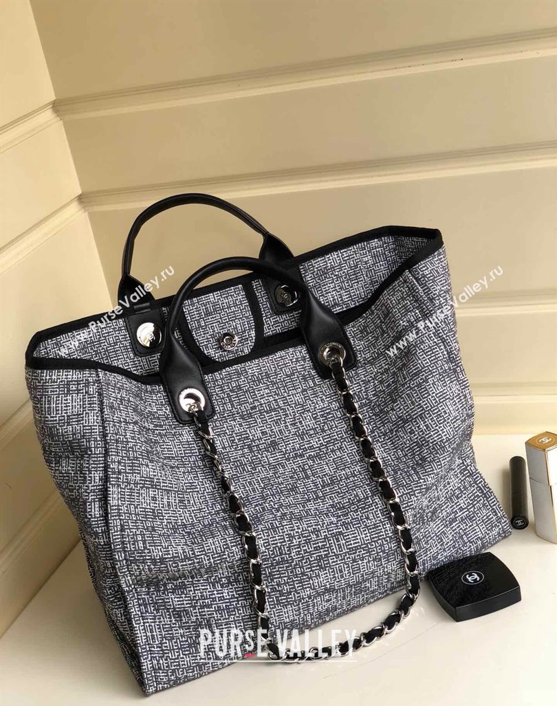 Chanel Deauville Mixed Fibers and Calfskin Shopping Bag A66941 White/Black 2024 0829 (YD-240829090)