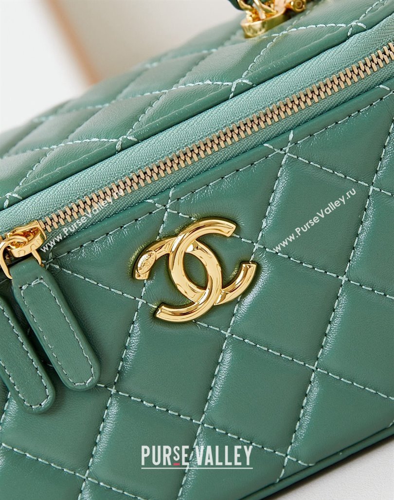 Chanel Lambskin Clutch with Chain and Top Handle AP4168 Light Green 2024 (yezi-240830016)