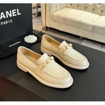 Chanel Calfskin Loafers with Heart Charm Ivory White 2024 G45785 (SS-240910076)