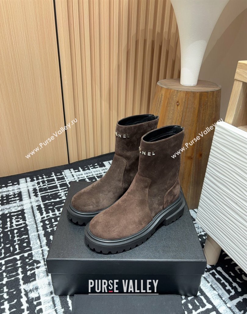 Chanel Suede Platform Ankle Boots with Front CHANEL Brown 2024 CH091018 (KL-240910099)