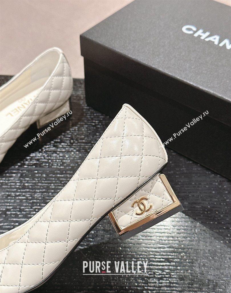 Chanel Quilted Lambskin Leather Low-Heel Pumps White 2024 G45235 (MD-240910140)