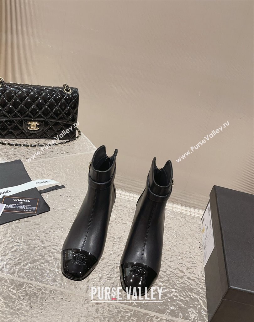 Chanel Calfskin Patent Heel Ankle Boots with Pearls Buckle Black 2024 CH090801 (MD-240909035)