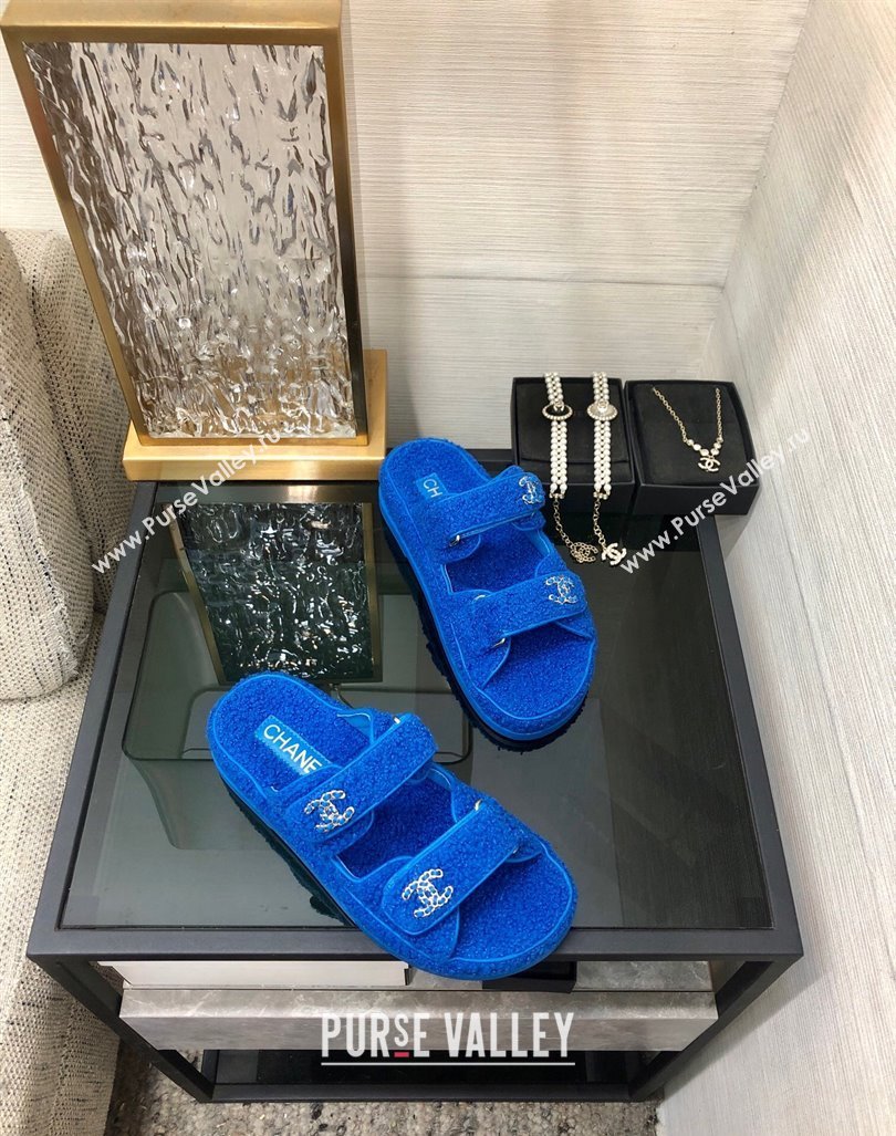 Chanel Fur Flat Strap Slides Sandal with Chain CC Sky Blue 2024 CH091009 (MD-240910033)