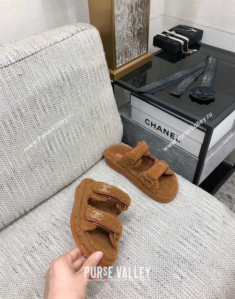 Chanel Fur Flat Strap Slides Sandal with Chain CC Brown 2024 CH091009 (MD-240910034)