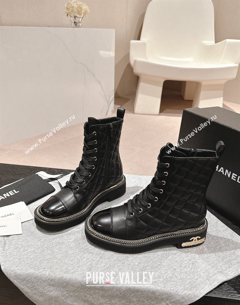 Chanel Quilted Calfskin lace-up Ankle Boots with Logo Stud and Chain Black 2024 CH090904 (MD-240909061)