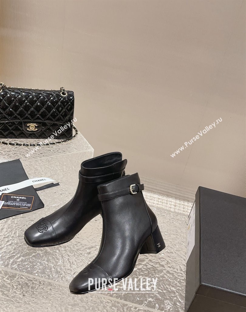 Chanel Calfskin Leather Heel Ankle Boots with Pearls Buckle Black 2024 CH090801 (MD-240909034)