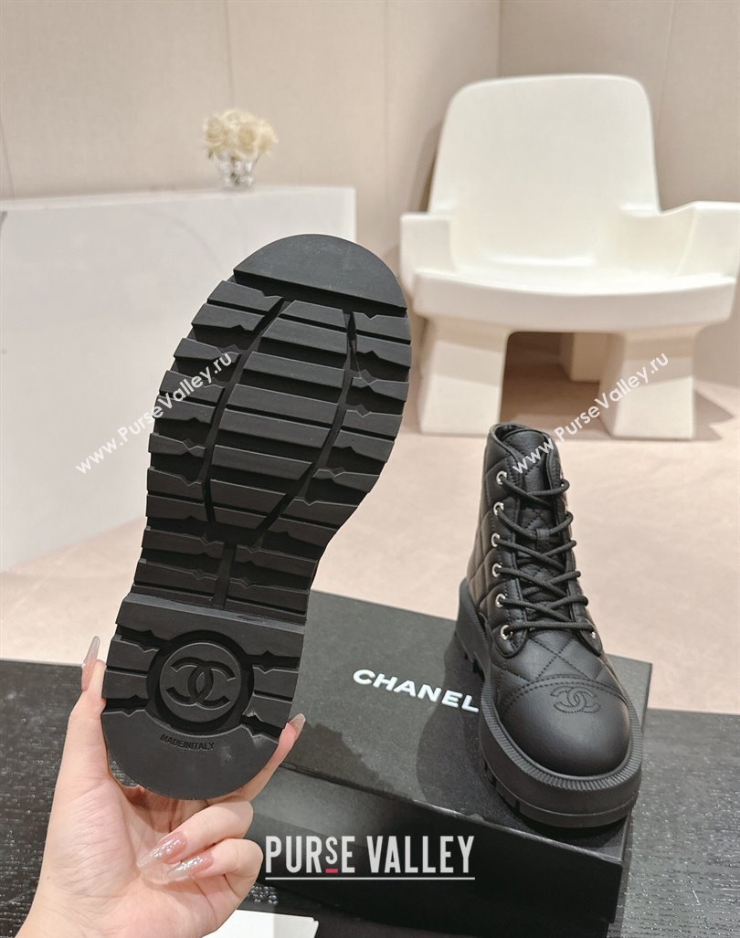 Chanel Quilted Aged Calfskin Lace-up Platform Ankle Boots Black 2024 CH090905 (MD-240909072)