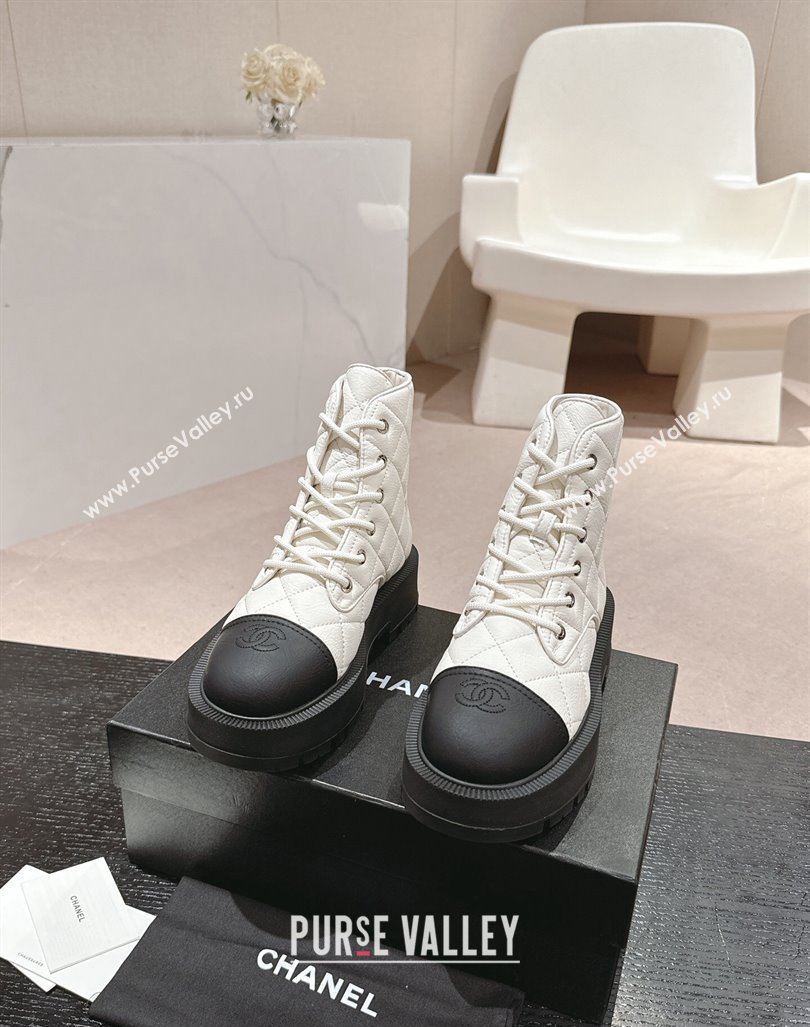 Chanel Quilted Aged Calfskin Lace-up Platform Ankle Boots White 2024 CH090905 (MD-240909073)