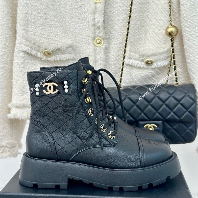 Chanel Quilted Calfskin Lace-up Platform Ankle Boots with Pearls CC Patch Black 2024 (MD-240909090)