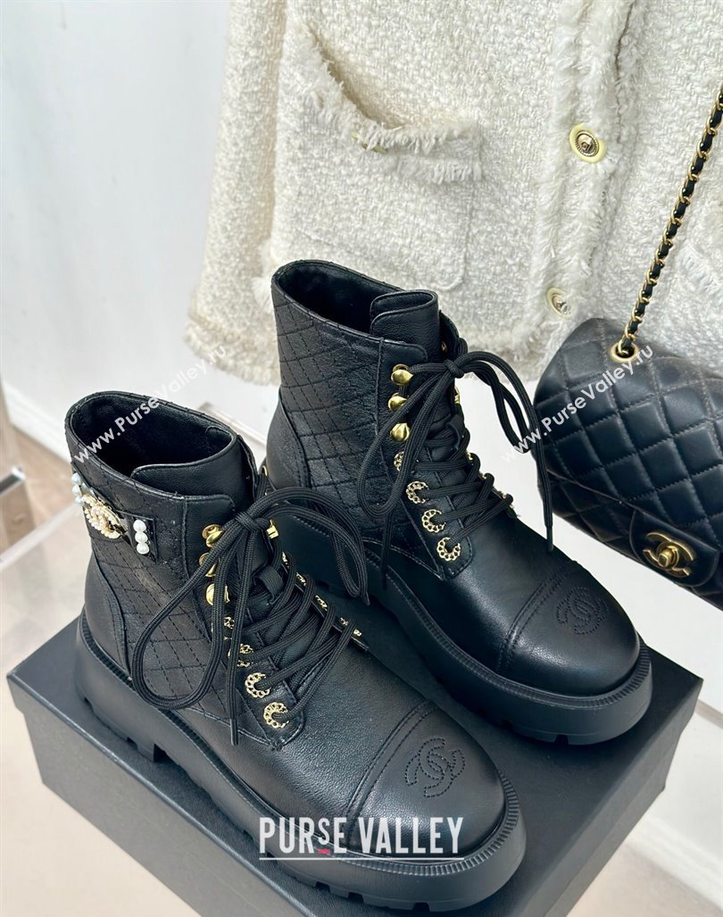 Chanel Quilted Calfskin Lace-up Platform Ankle Boots with Pearls CC Patch Black 2024 (MD-240909090)