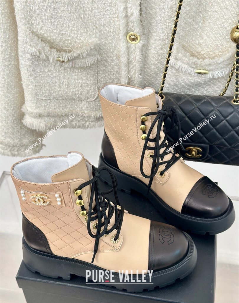 Chanel Quilted Calfskin Lace-up Platform Ankle Boots with Pearls CC Patch Beige 2024 (MD-240909091)