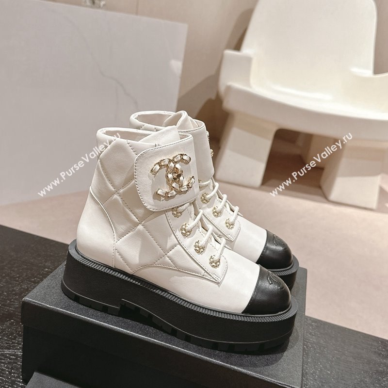 Chanel Quilted Calfskin Lace-up Platform Ankle Boots White 2024 CH090903 (MD-240909044)