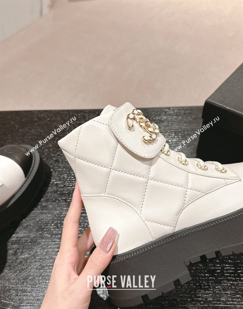 Chanel Quilted Calfskin Lace-up Platform Ankle Boots White 2024 CH090903 (MD-240909044)