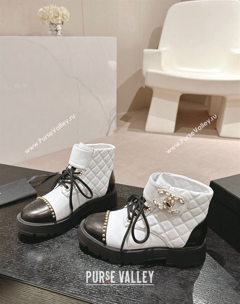 Chanel Quilted Calfskin Lace-up Platform Ankle Boots with Studs White 2024 0909 (MD-240909046)