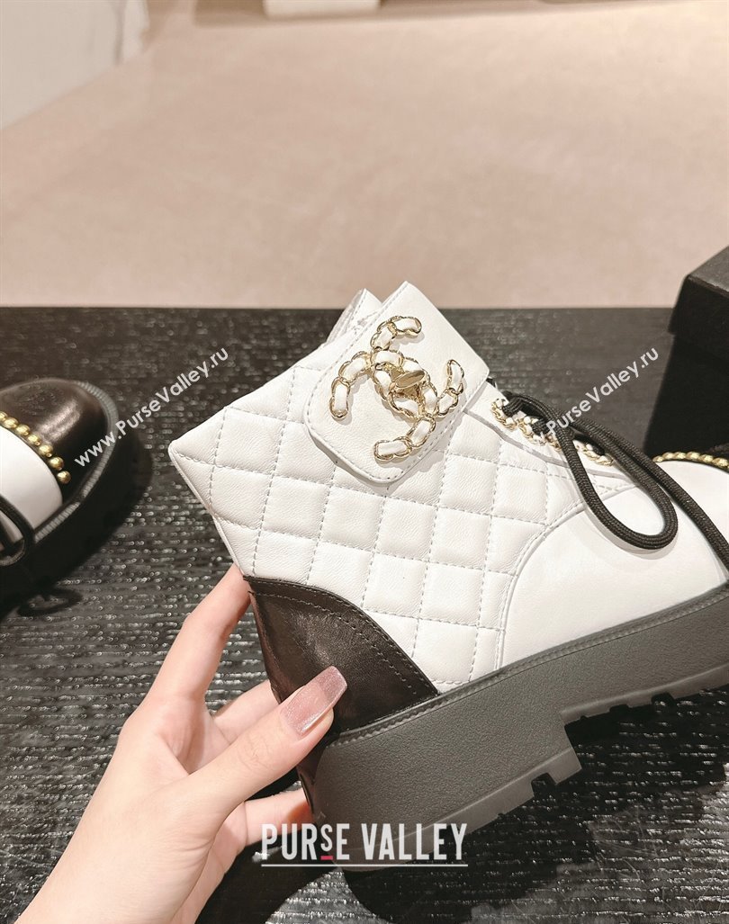 Chanel Quilted Calfskin Lace-up Platform Ankle Boots with Studs White 2024 0909 (MD-240909046)