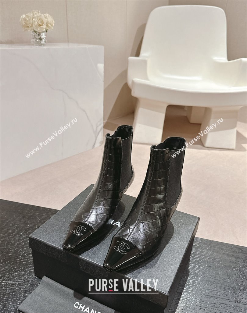 Chanel Embossed Calfskin Heel Pointed Ankle Boots Black 2024 CH090908 (MD-240909100)