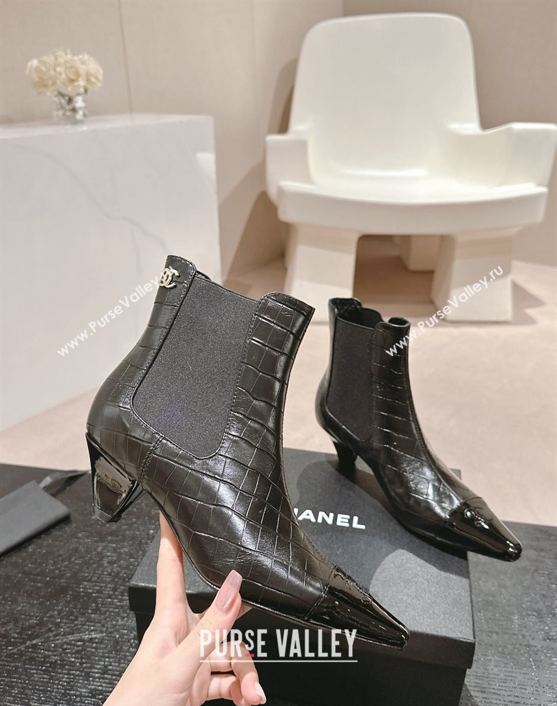 Chanel Embossed Calfskin Heel Pointed Ankle Boots Black 2024 CH090908 (MD-240909100)