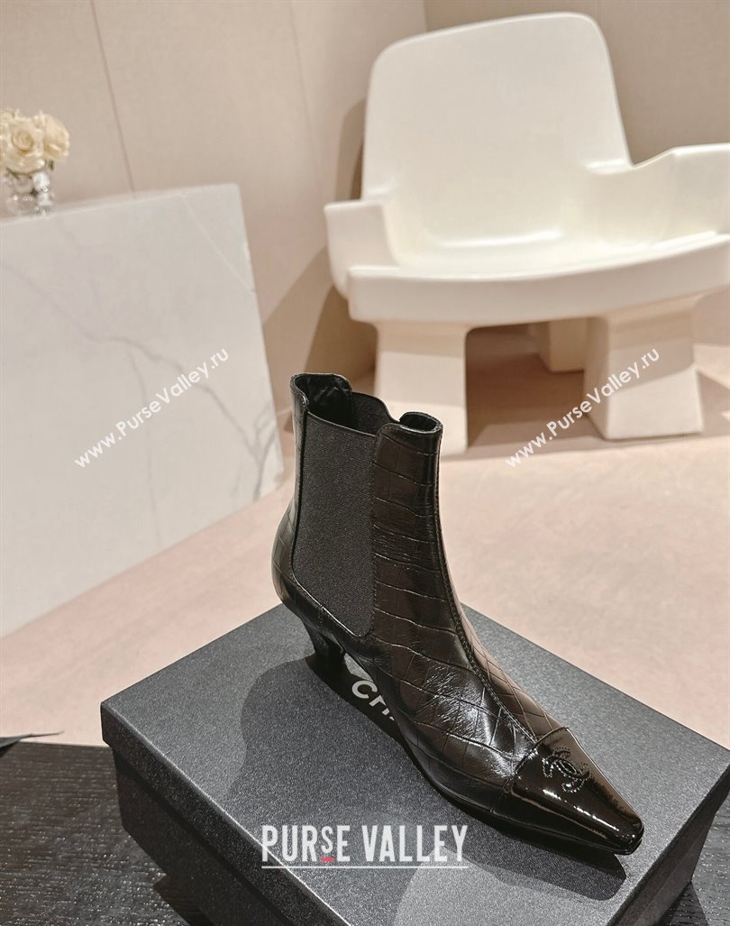 Chanel Embossed Calfskin Heel Pointed Ankle Boots Black 2024 CH090908 (MD-240909100)