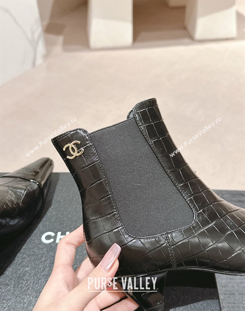 Chanel Embossed Calfskin Heel Pointed Ankle Boots Black 2024 CH090908 (MD-240909100)